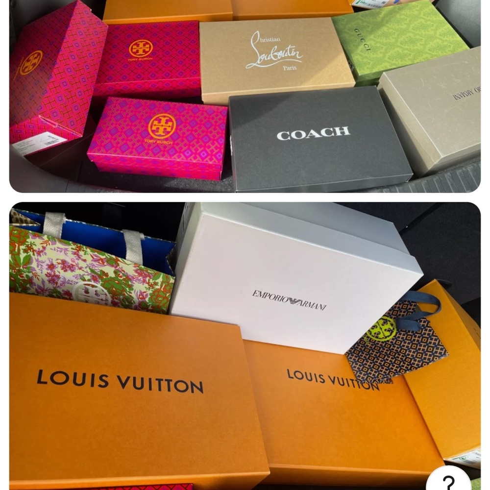 Empty boxes with receipt card inside 15$ each box buy all or dm for separate